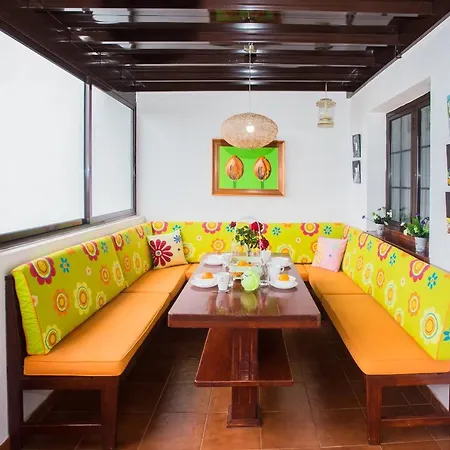 Casa Lola